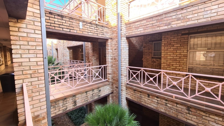 To Let 2 Bedroom Property for Rent in Die Bult North West